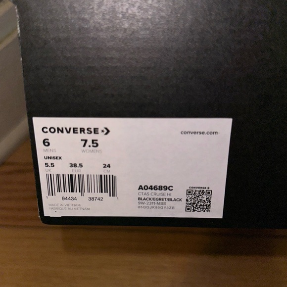 Converse ‘Cruise’ High Tops - Picture 12 of 12